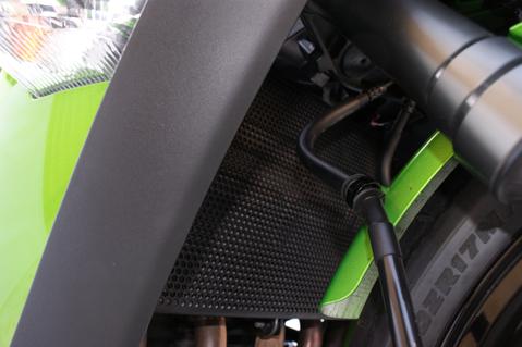 Evotech Performance Radiator Guard for Kawasaki Ninja 1000