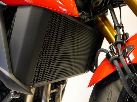 Evotech Performance Radiator Guard for Suzuki GSX-S750
