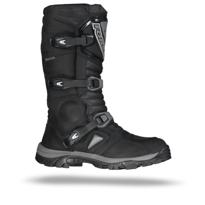 Forma Adventure Boots