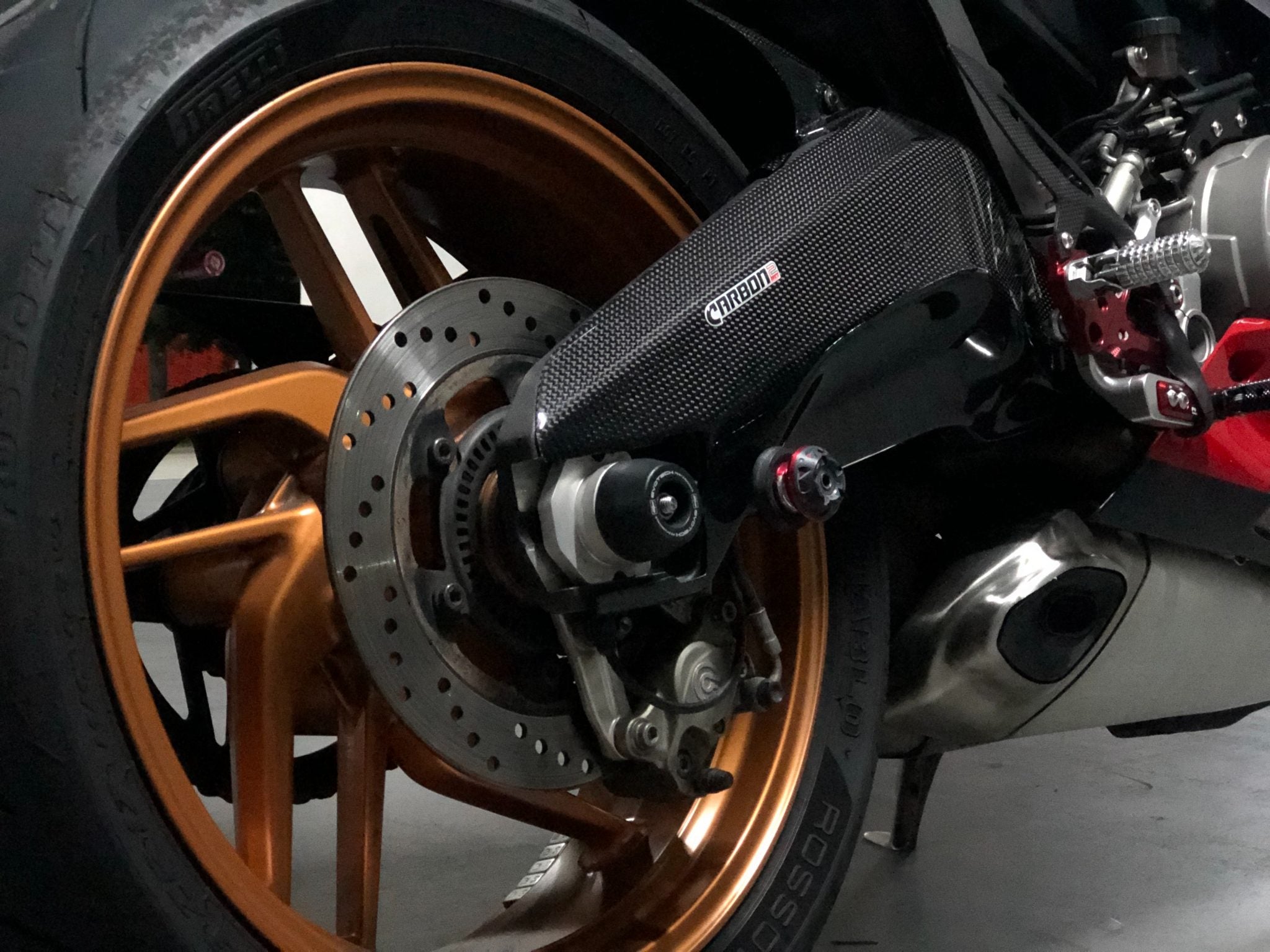 Carbon2Race Carbon Fiber Swingarm Cover for Ducati Panigale 959 –  superbikestore