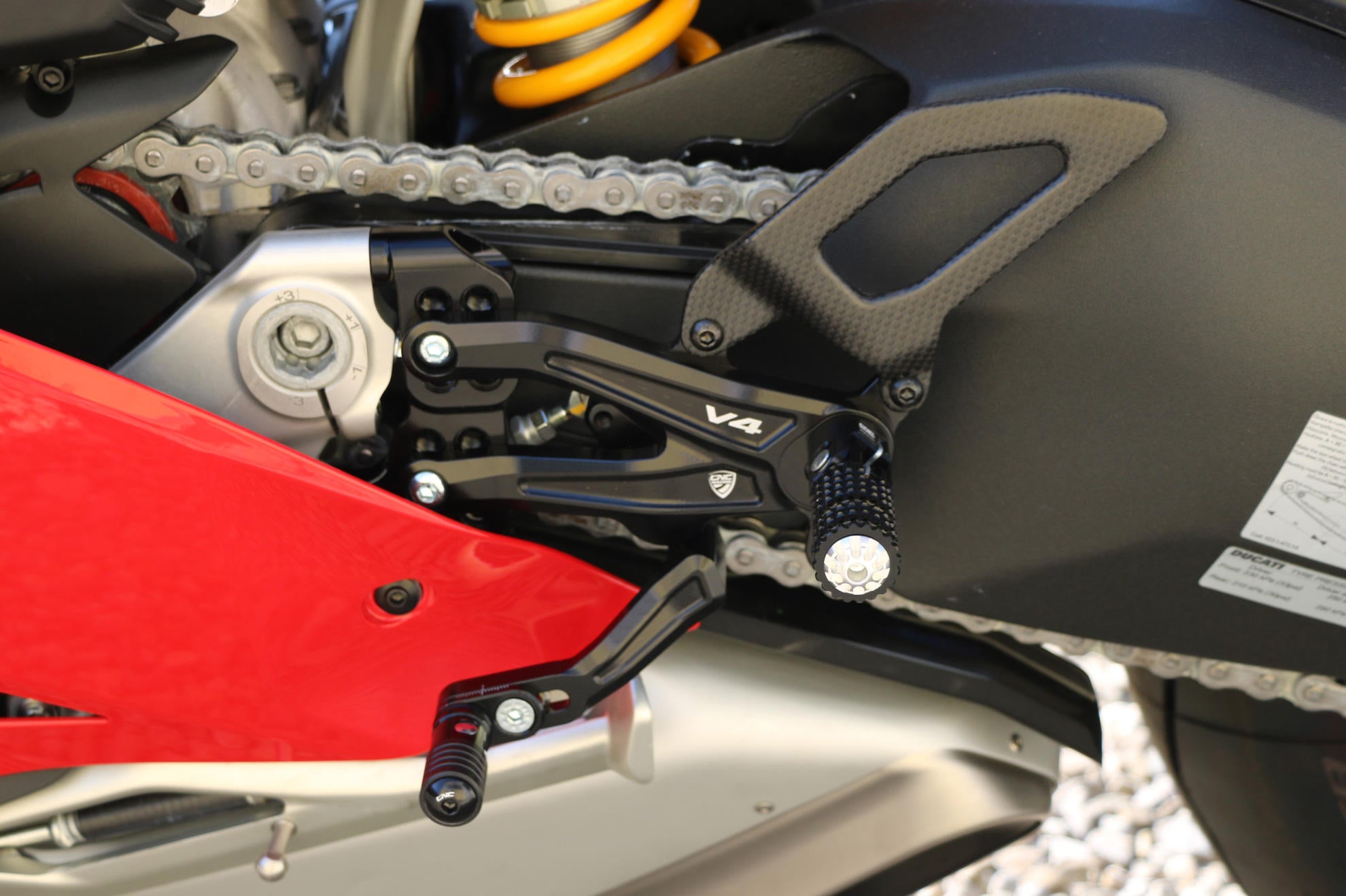 Ducate Rear Set CNC Racing Carbon Fibre Adjustable Rear Sets For Ducati Panigale V4 S ...