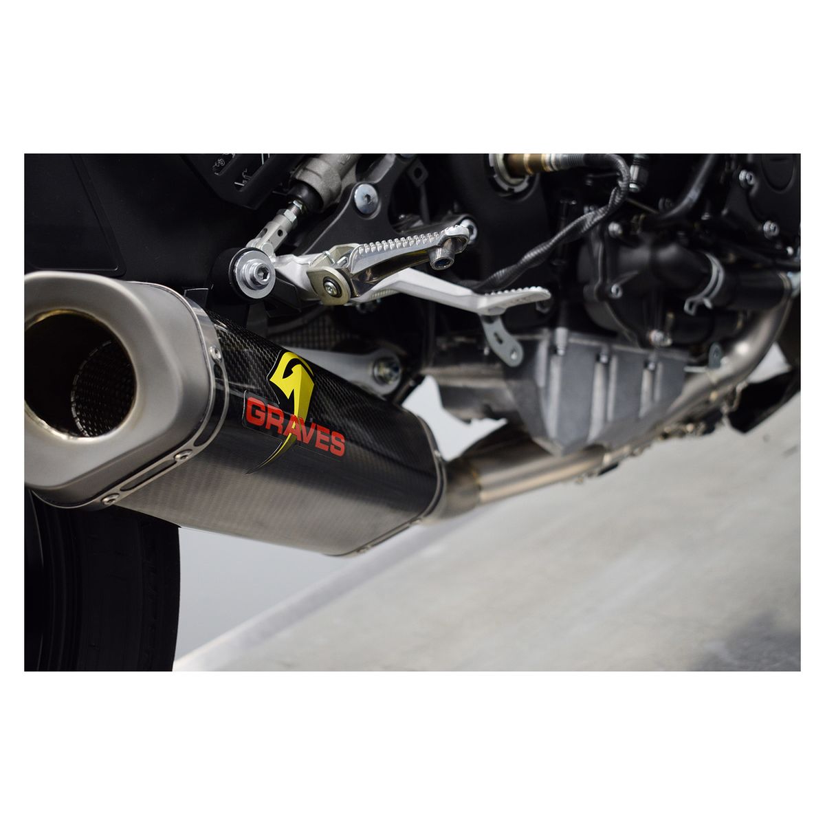 Graves Works 7 Exhaust System for Yamaha R6
